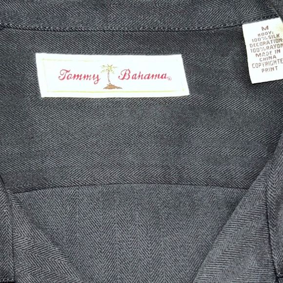 Tommy Bahama Black 100% Silk Embroidered "Treasure on the Rocks” Camp Shirt M #2 - Picture 5 of 8
